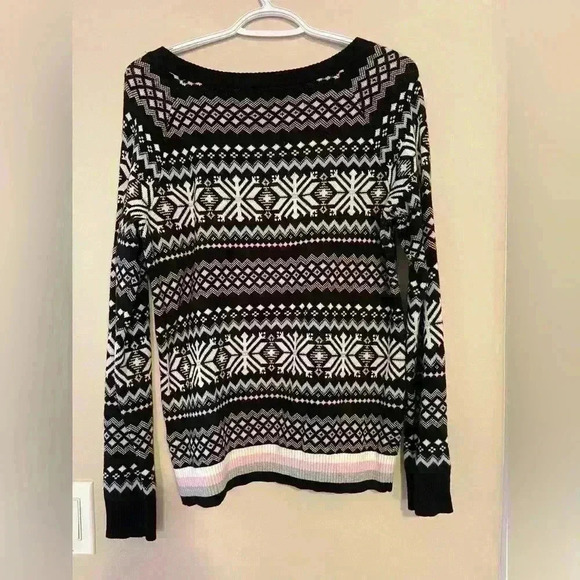 Tommy Hilfiger  sweater - Picture 2 of 3